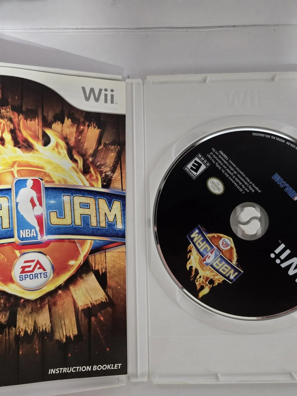 NBA JAM WII AND SUPER MARIO BUNDLE